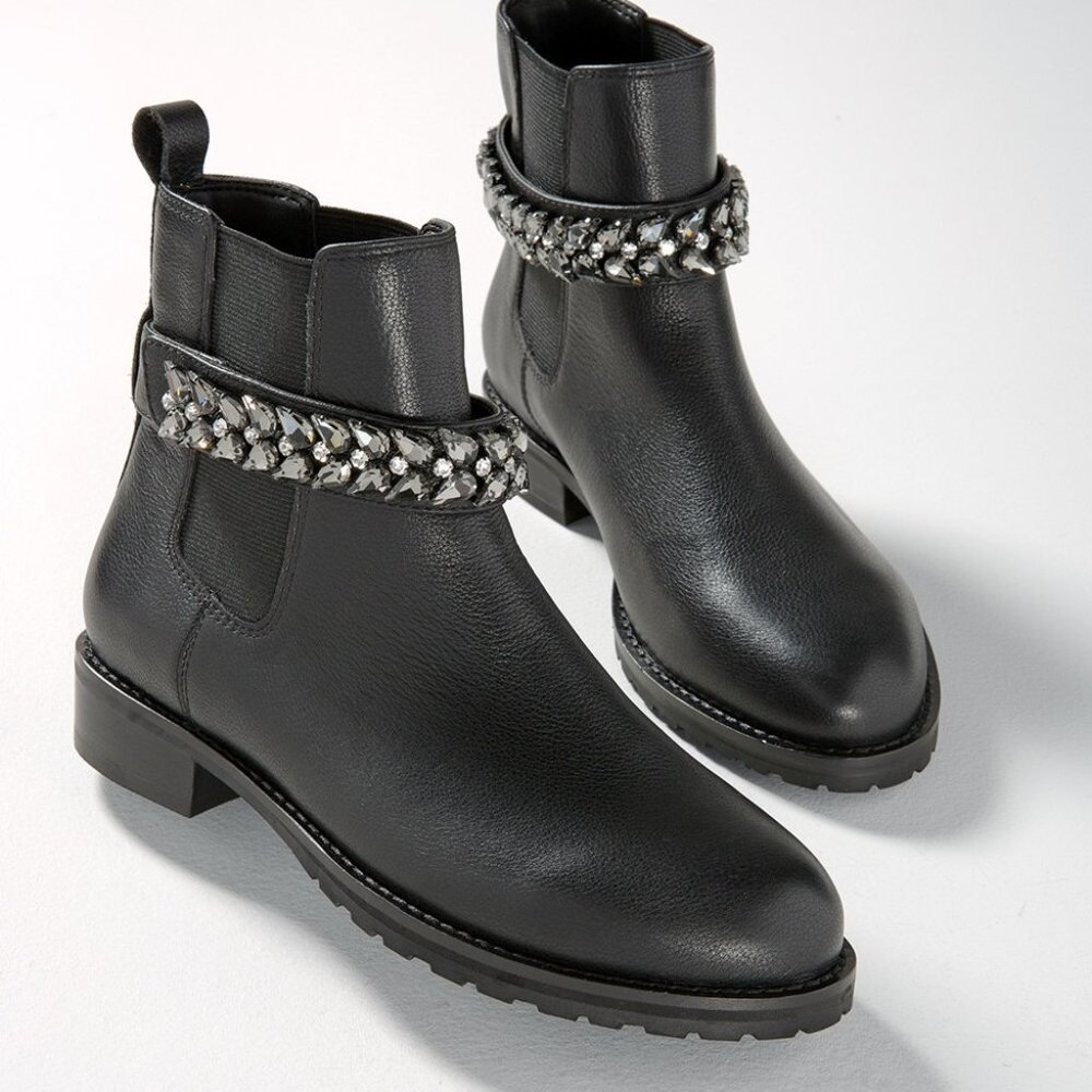 new WHITE HOUSE BLACK MARKET rhinestone chelsea boots 7.5 8.5